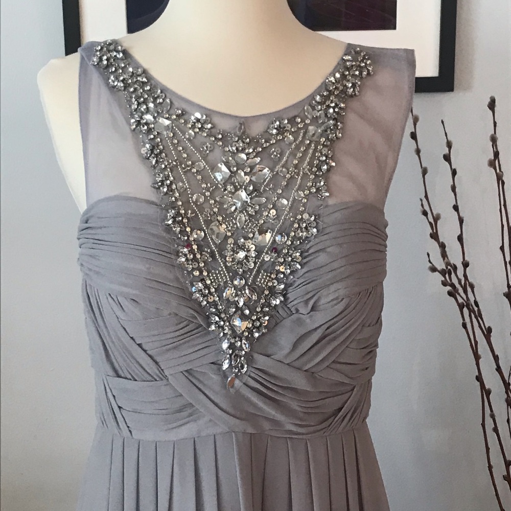 NWT✨ Gown embellished w/rhinestones gray Size  8 - Picture 5 of 8